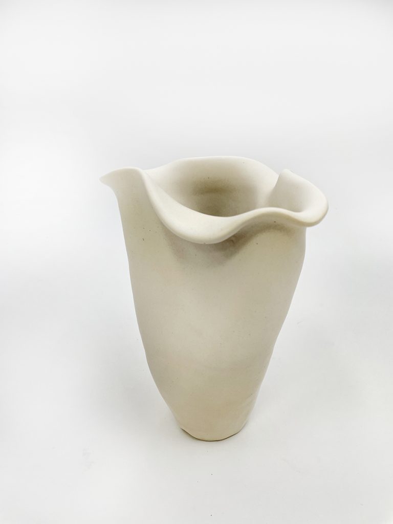 ikabana_honeysuckle vase