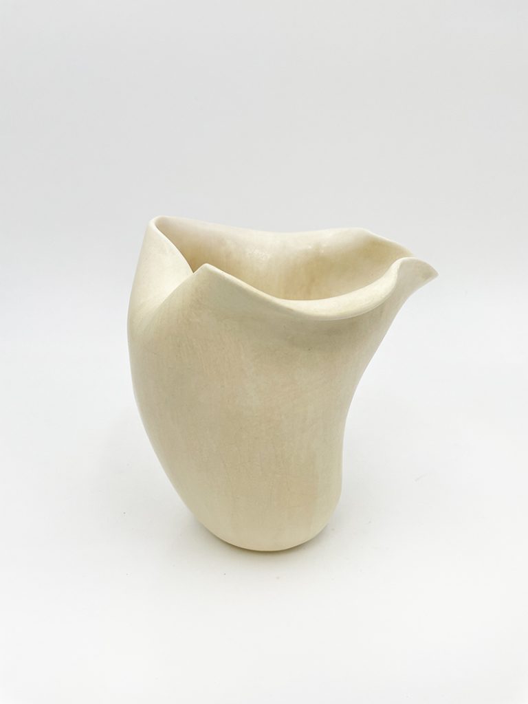 ikabana_honeysuckle vase2
